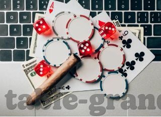 扑克炸金花玩法-扑克炸金花，策略与乐趣并存的经典玩法